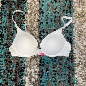White padded bra by PINK Sz 32B